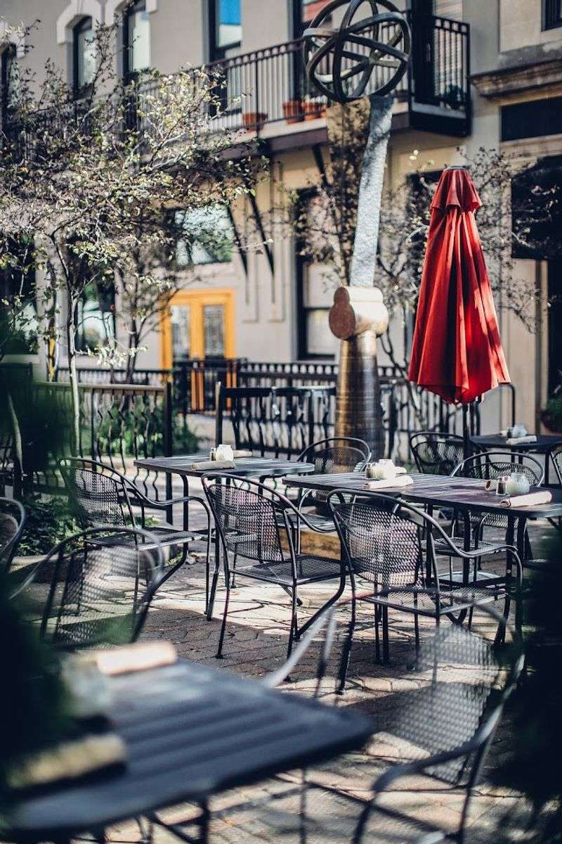 Nando Milano, Champaign