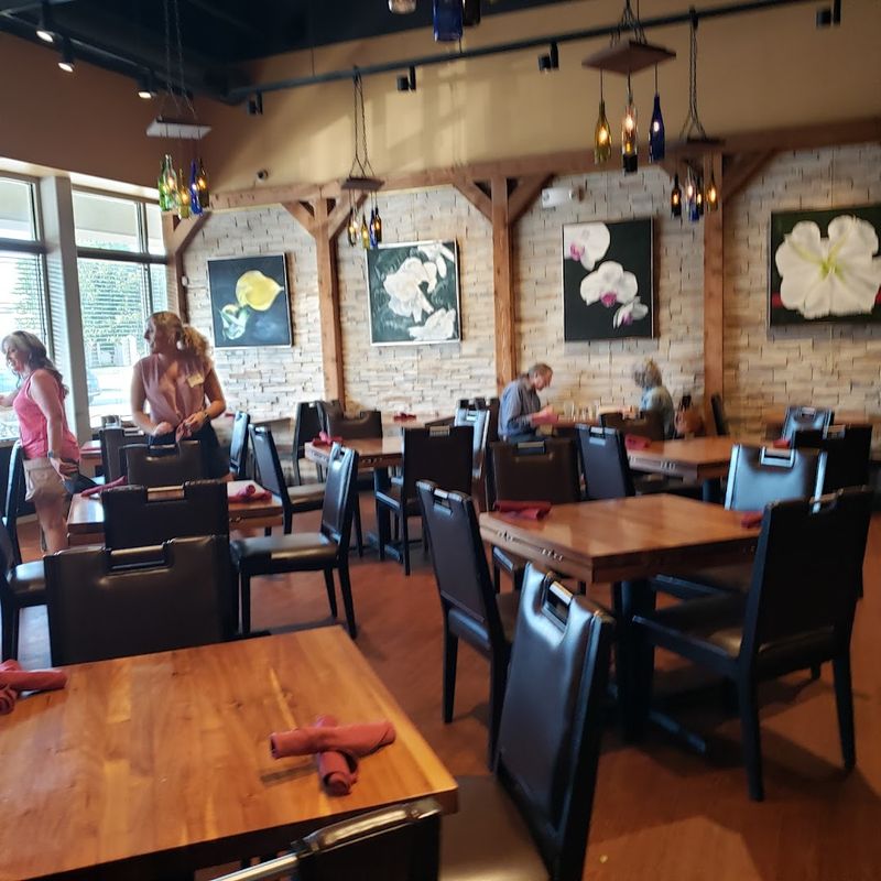 Sun Singer Restaurant – Champaign
