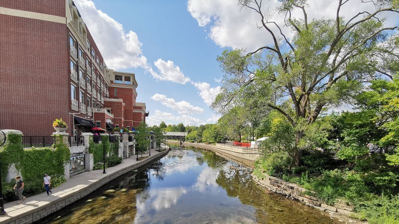 Naperville, Illinois