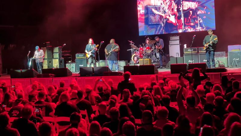 World-Class Acts in a Relaxed Atmosphere