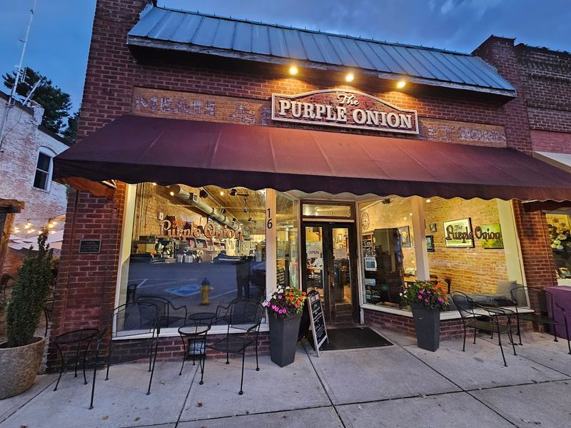 A Cafe That Earns Its Reputation