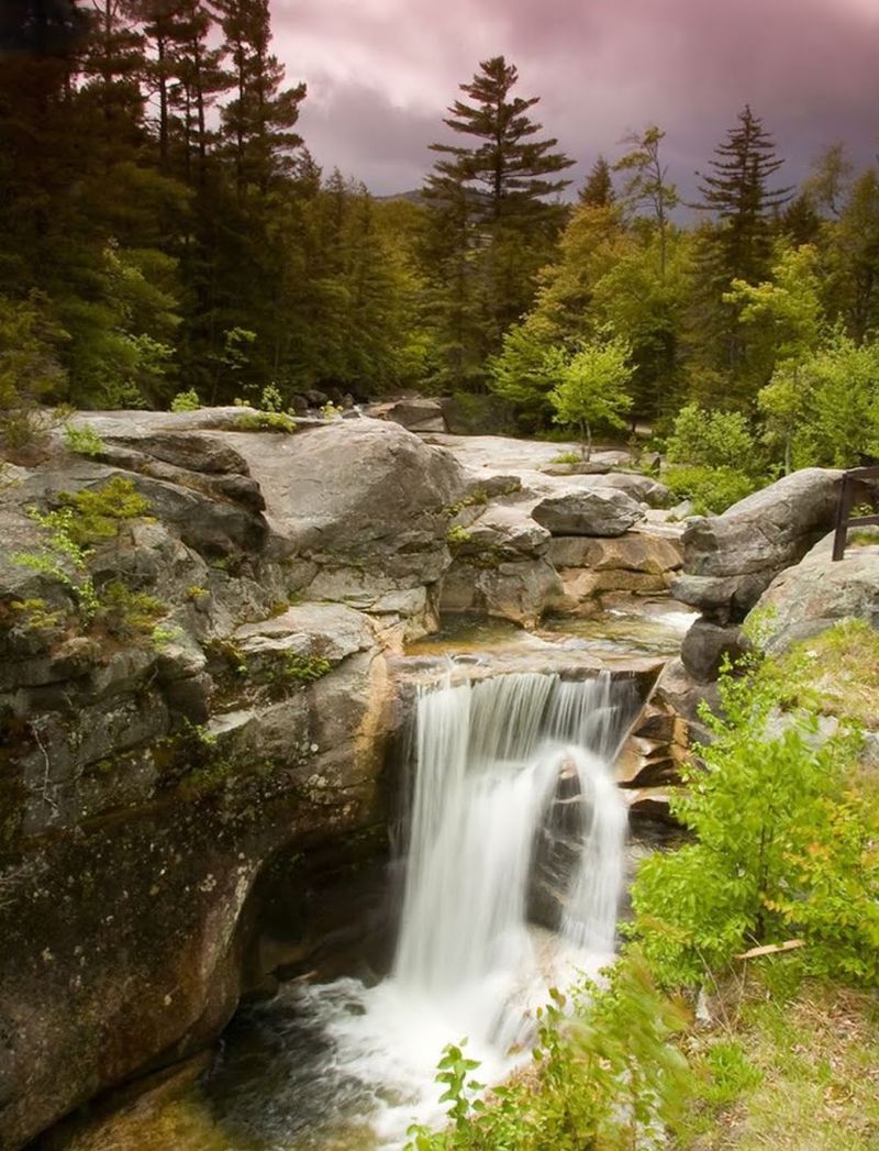 Nature's Most Dramatic Water Feature Nature's Most Dramatic Water Feature