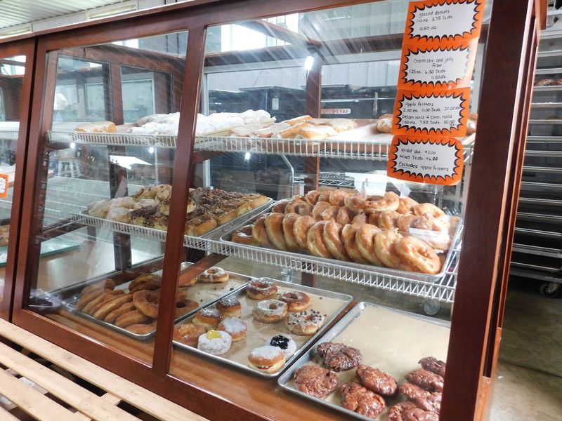 Nauvoo Family Market, Middlefield