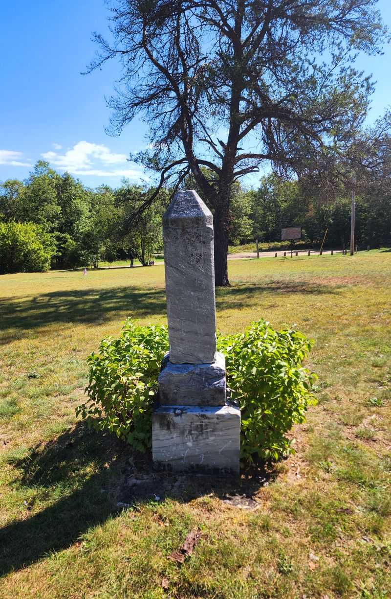 Photography That Remembers Context