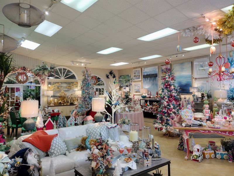Need A Pro? The Decorating Team Has Your Back Need A Pro? The Decorating Team Has Your Back