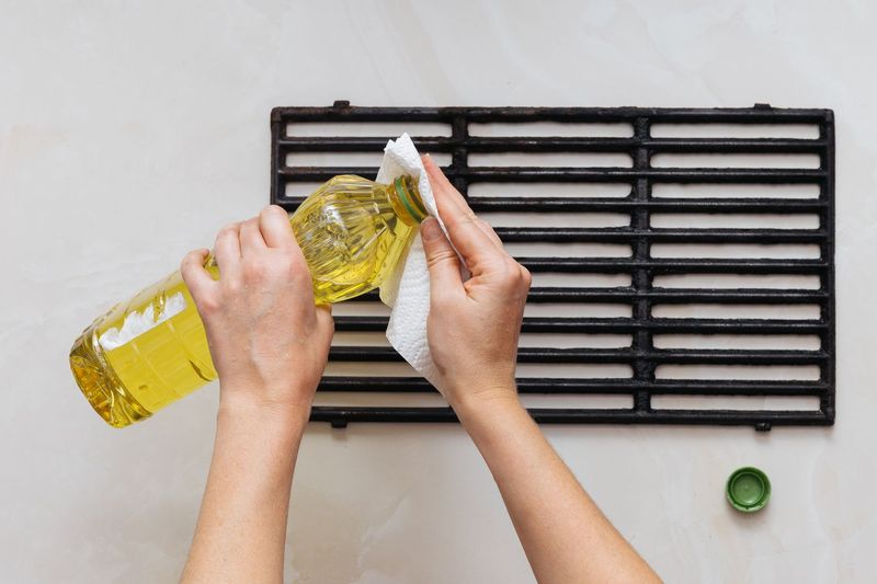 Forgetting to clean and oil the grates
