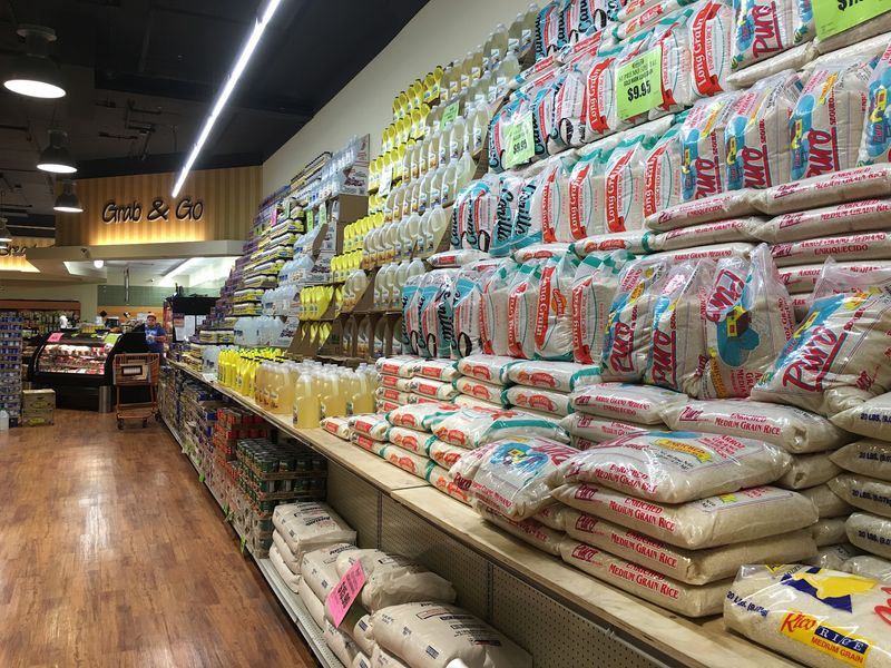 Neighbors With Another Market, And Still Winning Shoppers