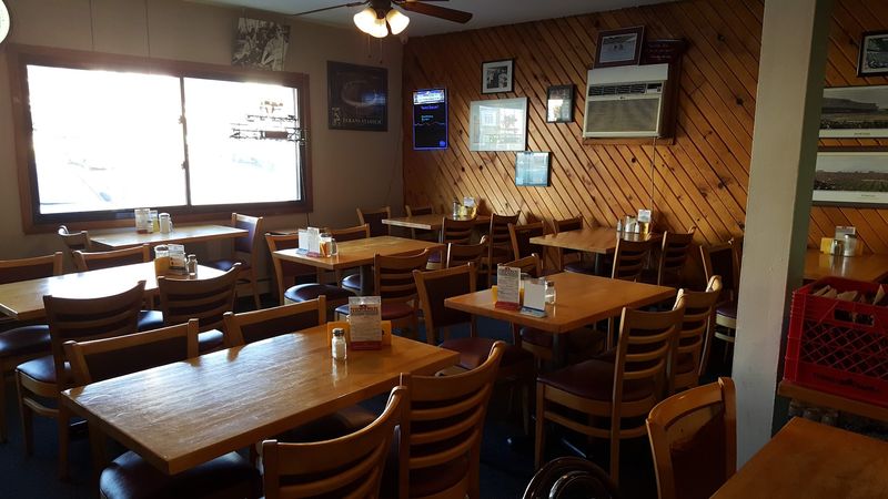 Neopolitan Delicatessen & Restaurant, Berwyn