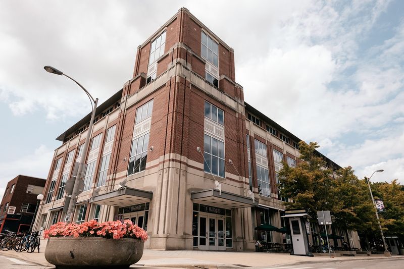 Illini Union Bookstore, Champaign