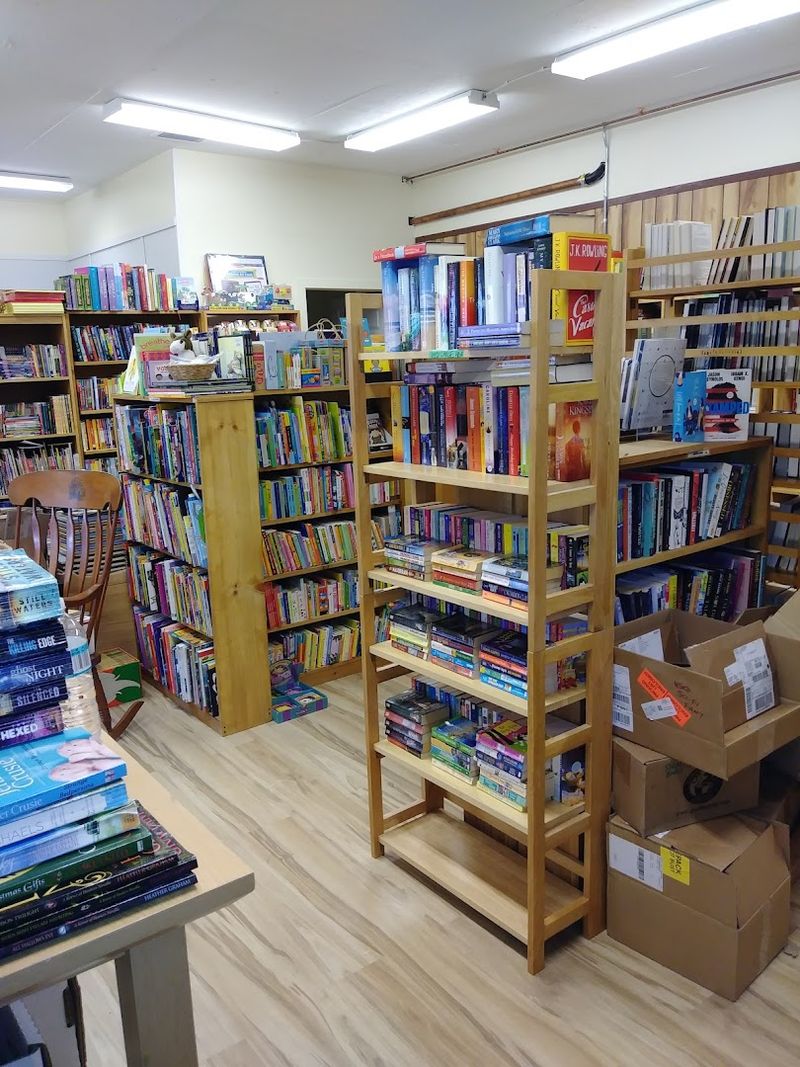 New Books, Used Books, Comics, And Everything In Between New Books, Used Books, Comics, And Everything In Between