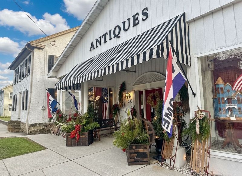 New Oxford Antique Center