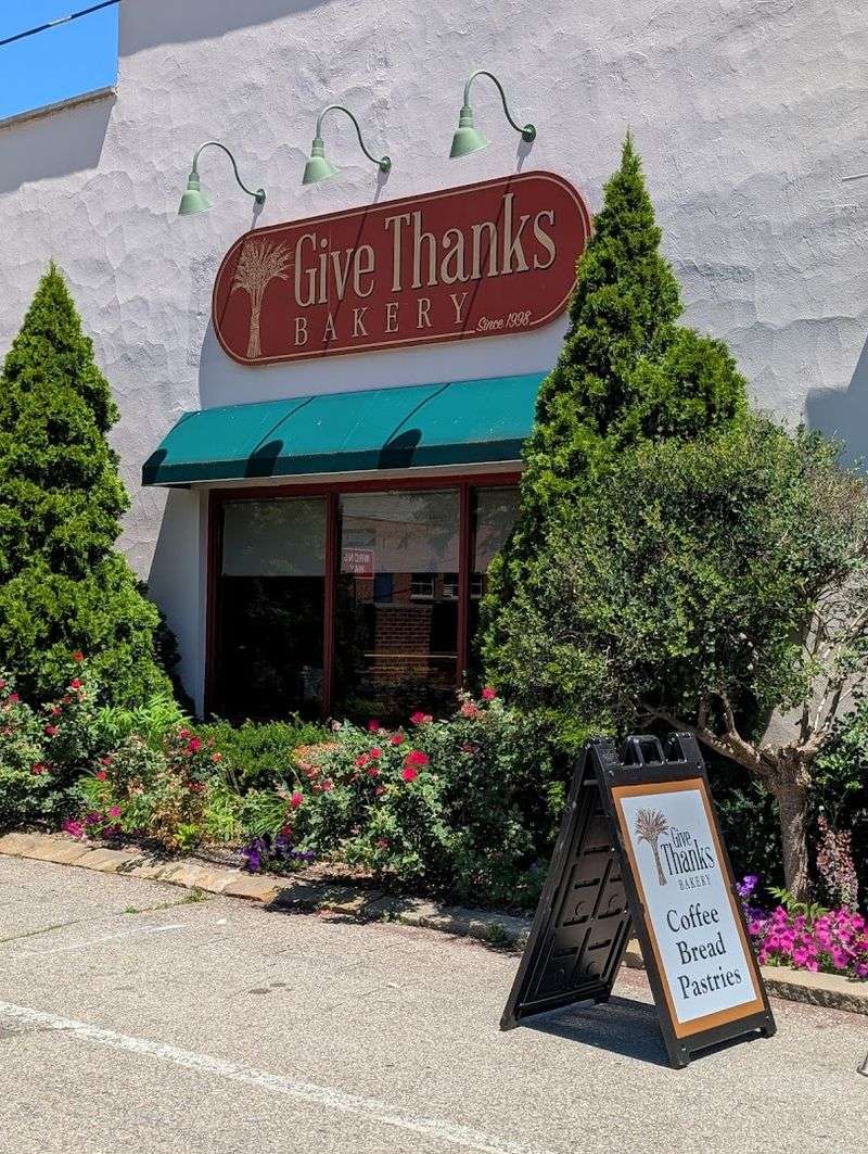 Give Thanks Bakery