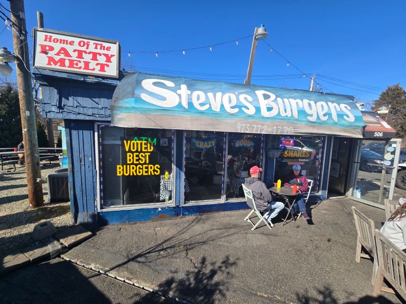 Steve's Burgers — Garfield, NJ
