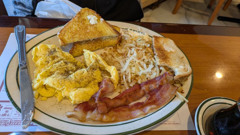 Pepper Mill, Mokena (Serves Nostalgia)