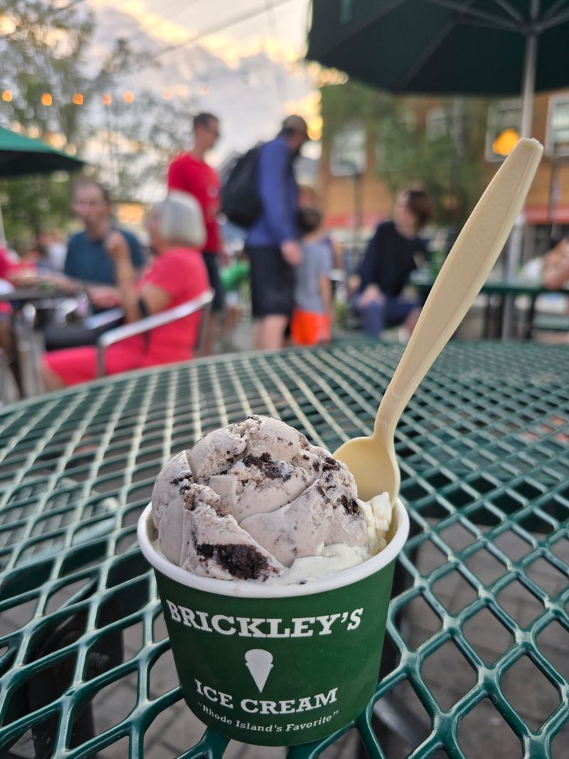 Brickley’s Ice Cream – Wakefield (South Kingstown)