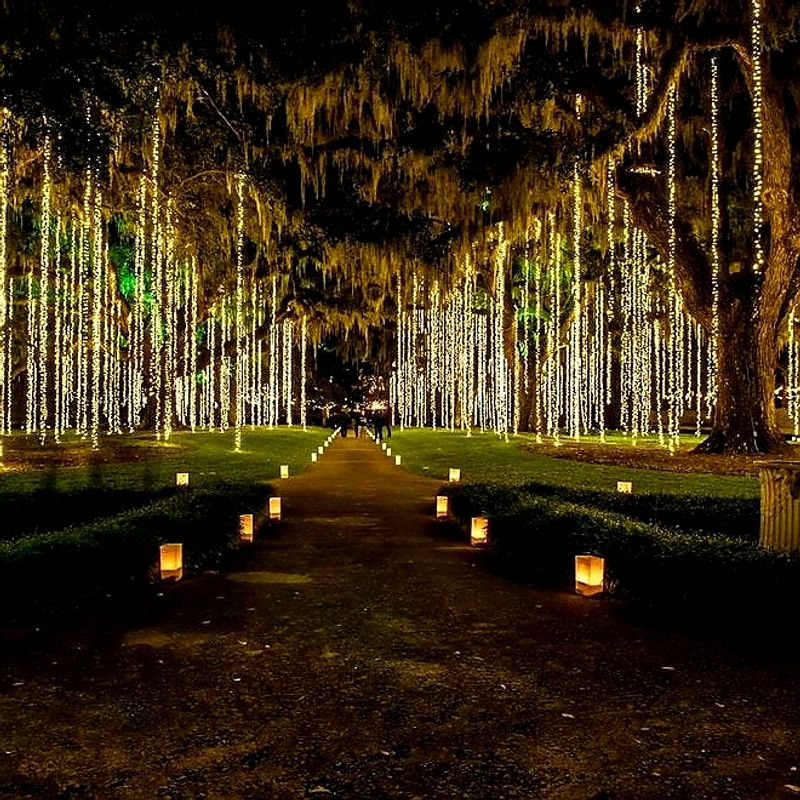 Night Of A Thousand Candles Creates Pure Enchantment