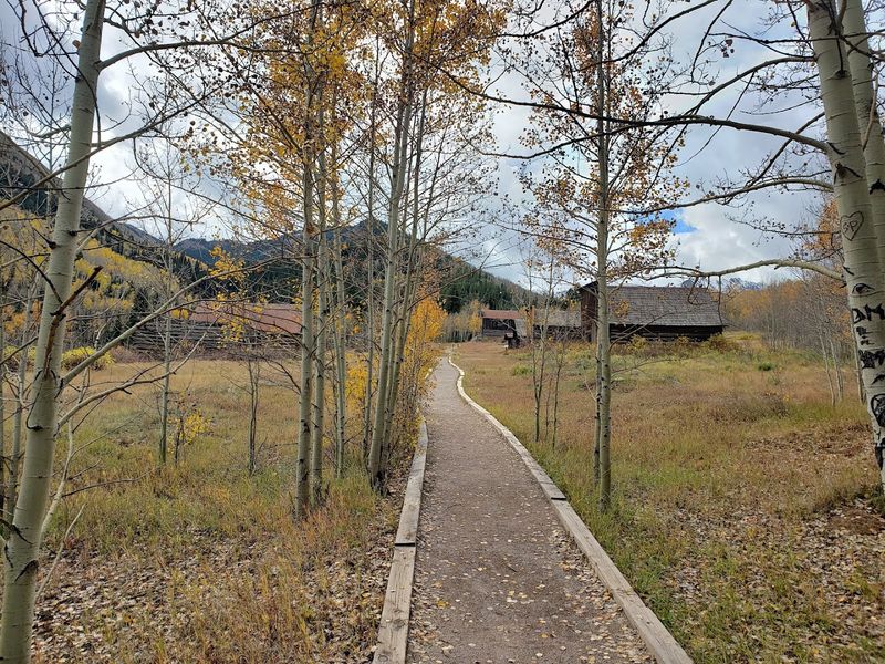 The Trail Itself: Accessible, Short, and Genuinely Rewarding