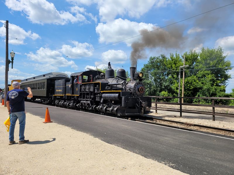Steam, Diesel, And Electric In One Place