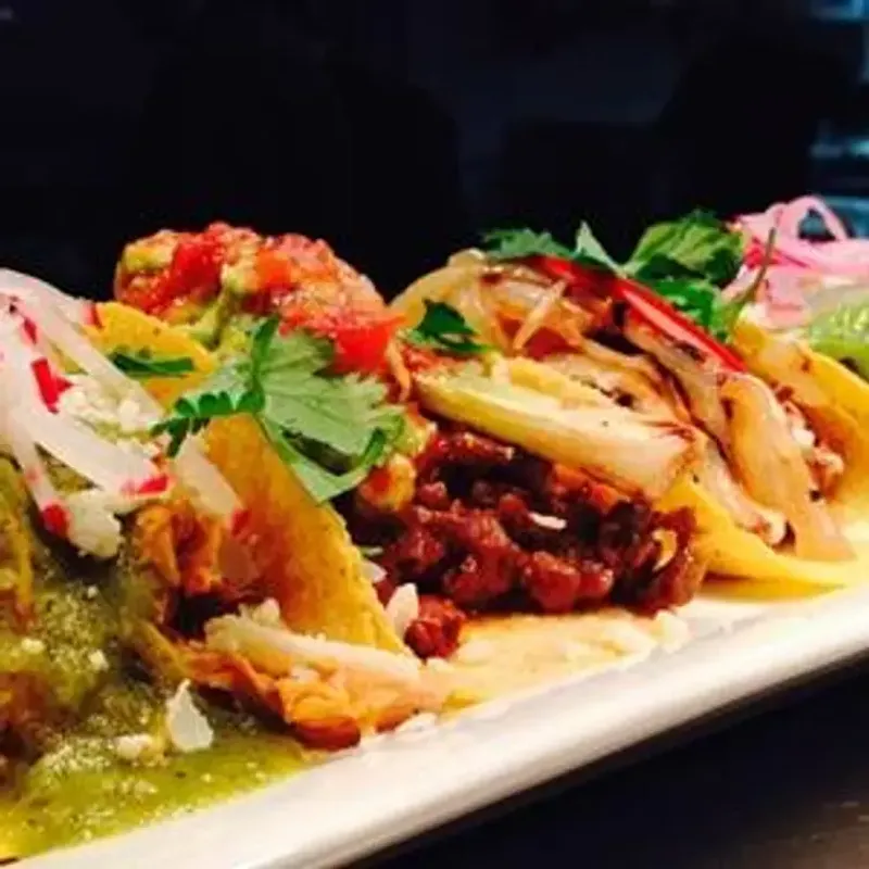 Amor y Tacos: Cerritos' Creative Flavor Laboratory