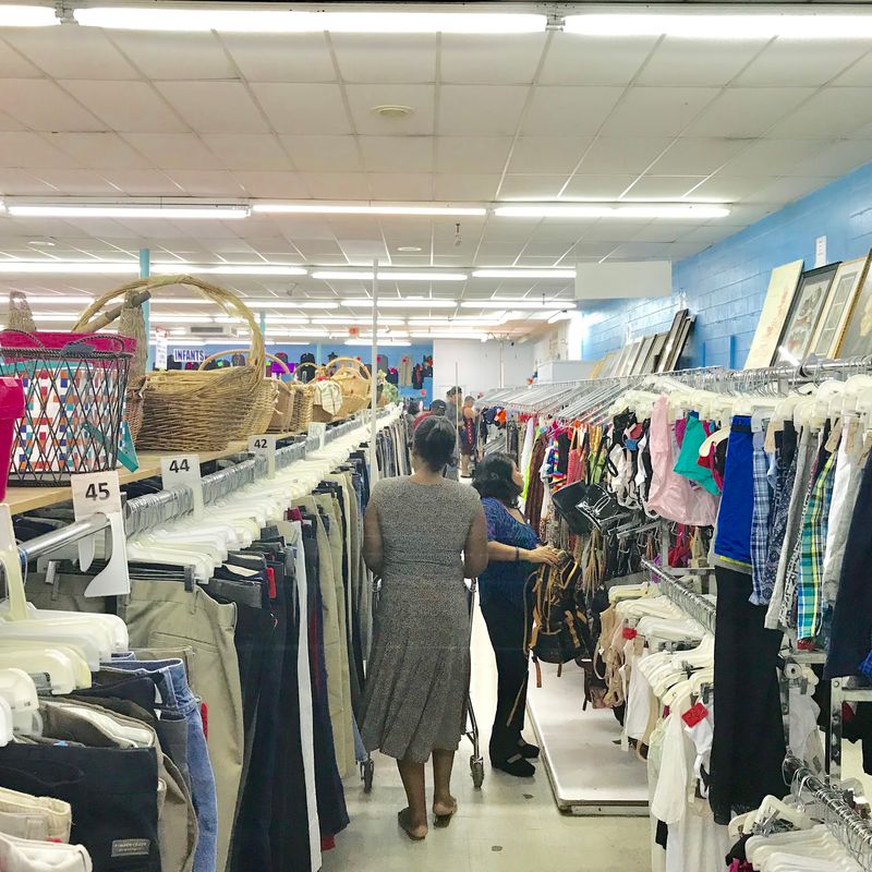 No Fitting Rooms, No Returns