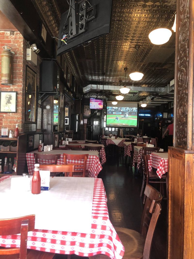 Dorrian's Red Hand – Upper East Side