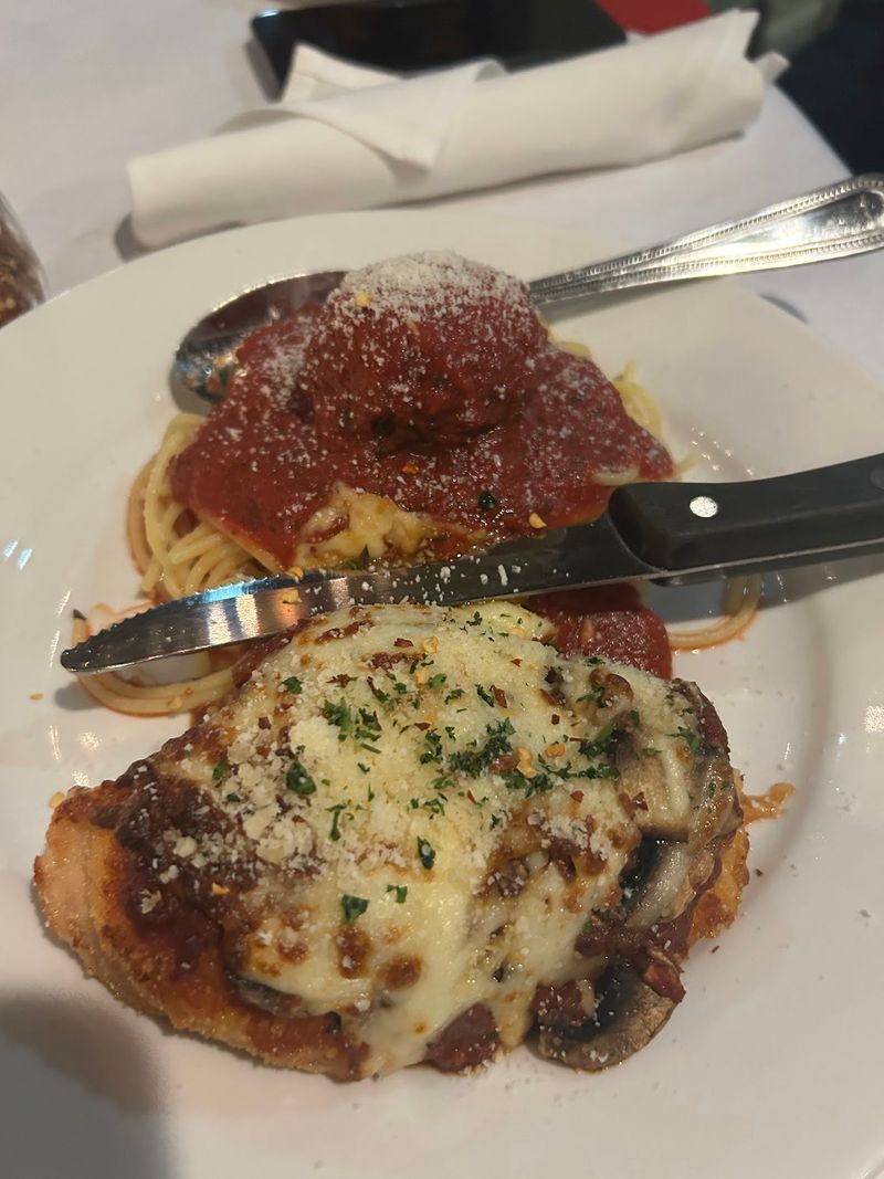 Nonna Rosa's Sauce Can Ride Home in Your Grocery Bag