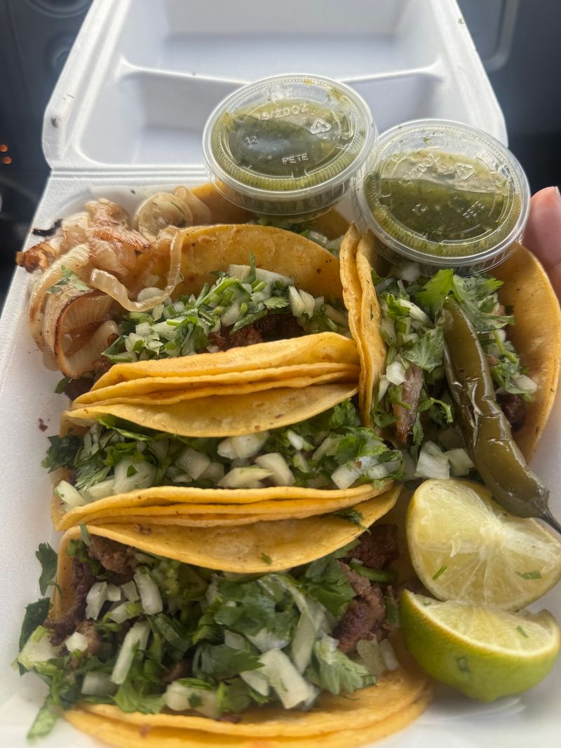 Nopalitos Taqueria Food Truck 