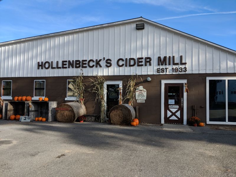 Hollenbeck’s Cider Mill