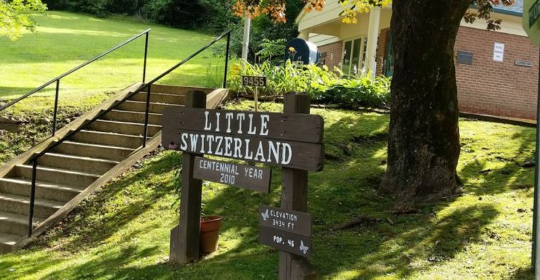 North Carolina Has A Small Mountain Town That Feels Like A Slow Deep Breath