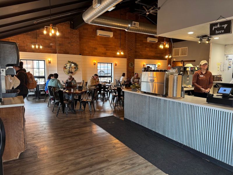 North Main Cafe, Mount Vernon