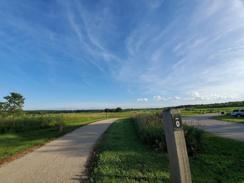 Des Plaines River Trail Mile Marker 0, Wadsworth