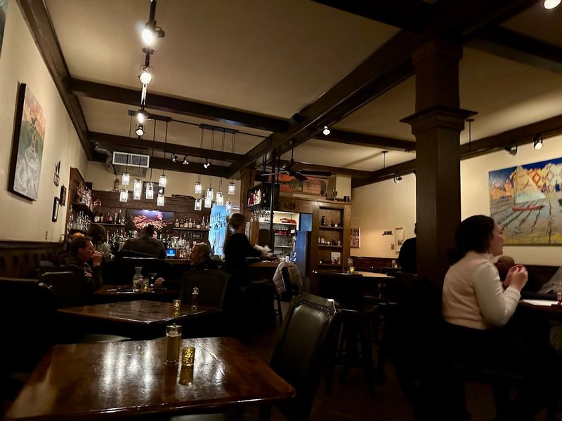 A Room That Works For Everyone At The Table