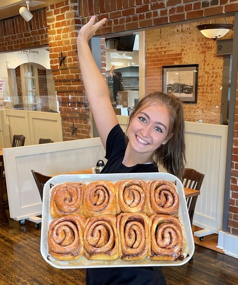 Service That Keeps Up With the Crowd