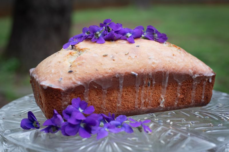 Sophisticated Earl Grey Tea Cake with Lavender Glaze