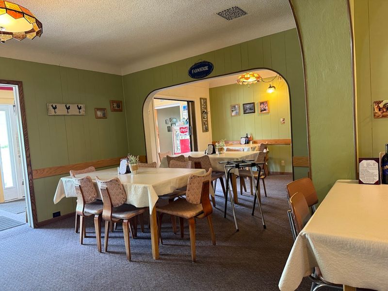 Notice The Farmhouse Feeling Before You Order