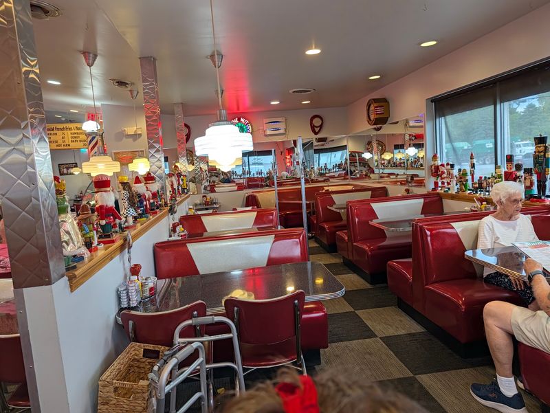 Nutcracker Family Restaurant, Pataskala