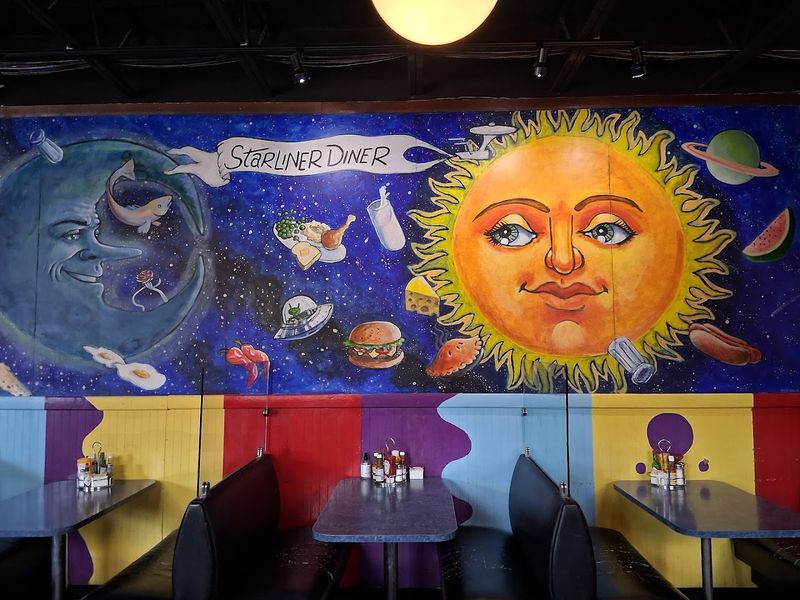 Starliner Diner, Hilliard