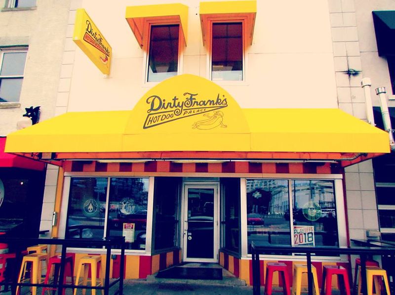 Dirty Frank's Hot Dog Palace – Columbus