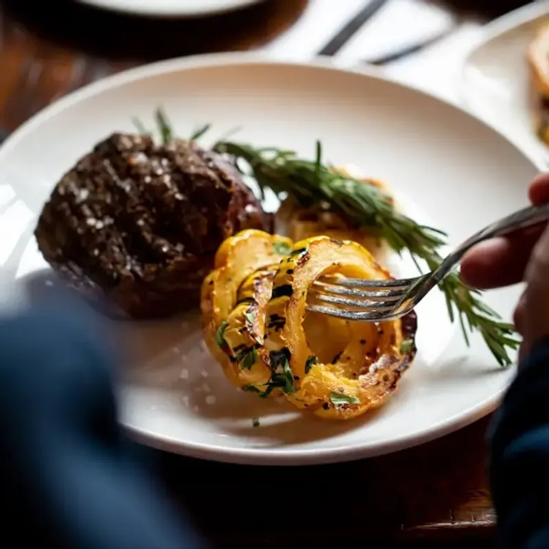 Proper Chophouse: Refined British Influence