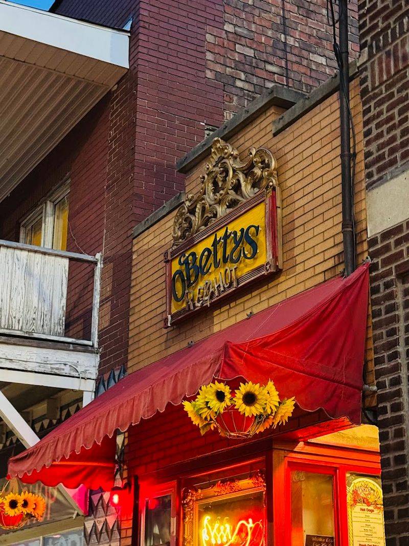 O'Betty's Red Hot, Athens