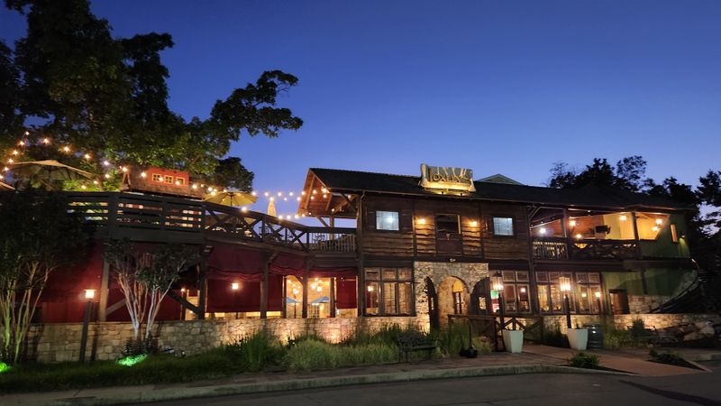 Loxley's Treehouse Restaurant and Patio Bar - 500 Centerville Road, Lancaster