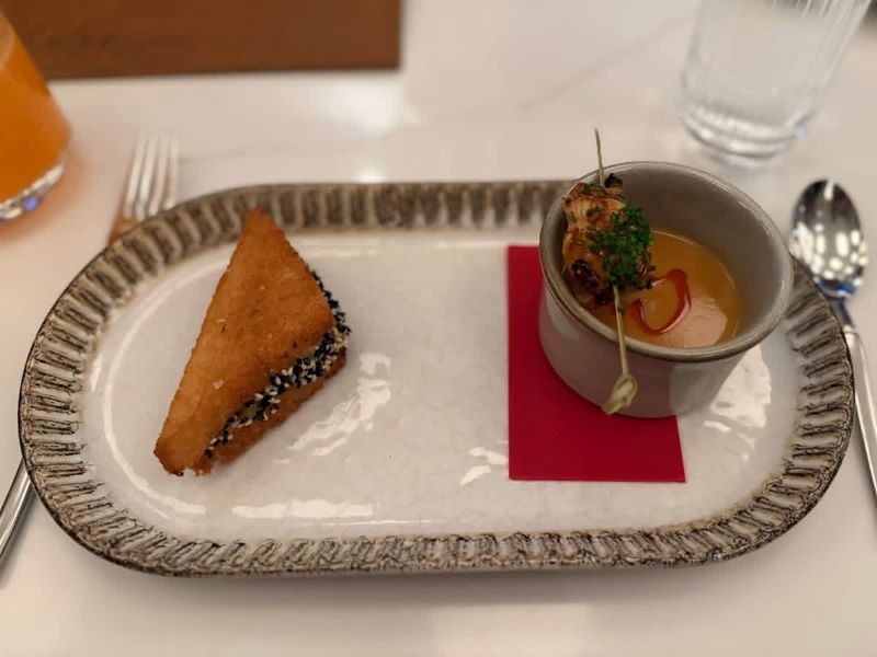 Echelon Kitchen & Bar