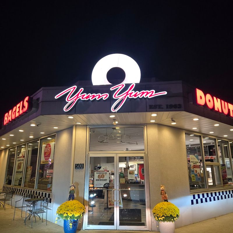 Yum Yum Bake Shops, Warminster, PA
