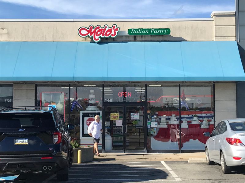 Moio's Italian Pastry Shop