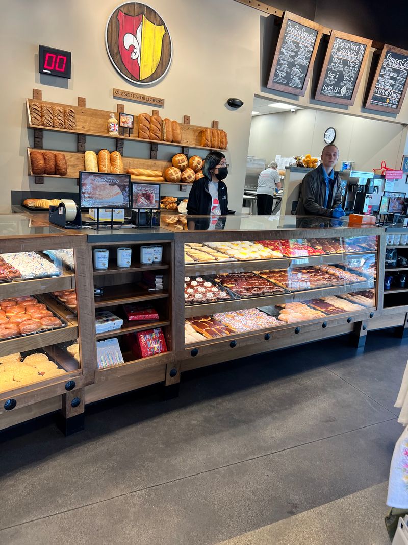 O&H Danish Bakery, Douglas Ave