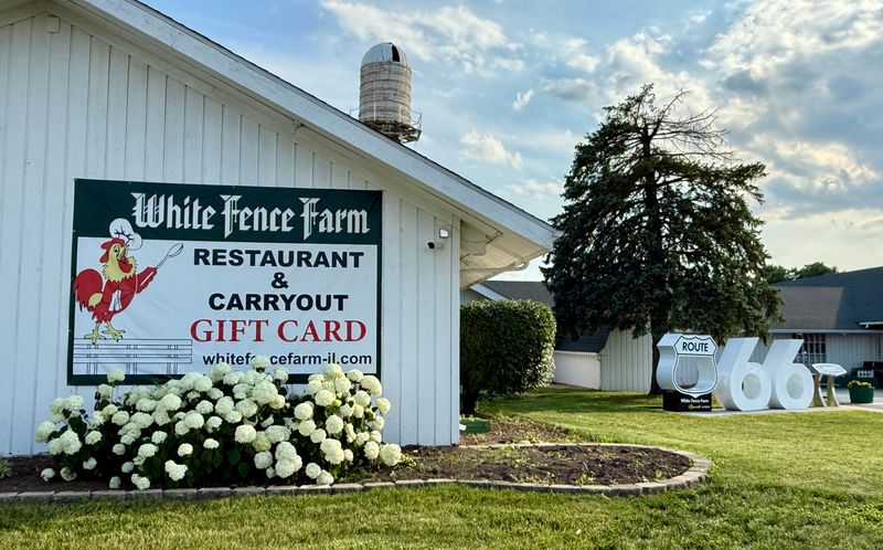 White Fence Farm – Romeoville