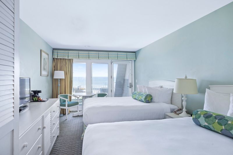 Ocean And Lighthouse Views Worth Waking Up For Ocean And Lighthouse Views Worth Waking Up For