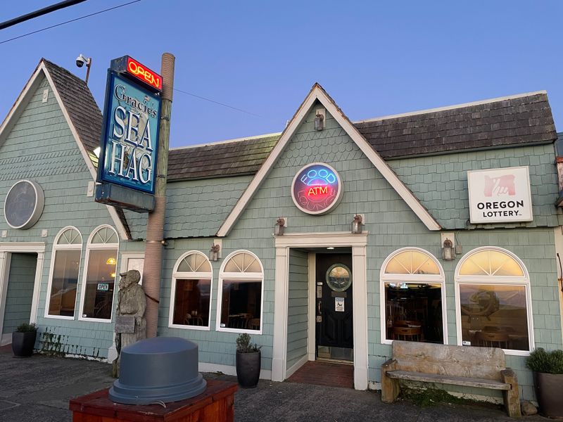 Gracie’s Sea Hag, Depoe Bay