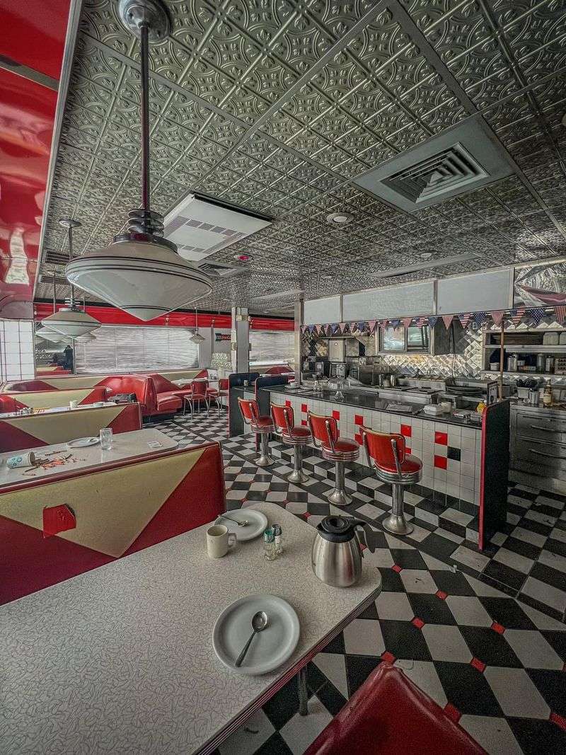 Dell’s Restaurant
