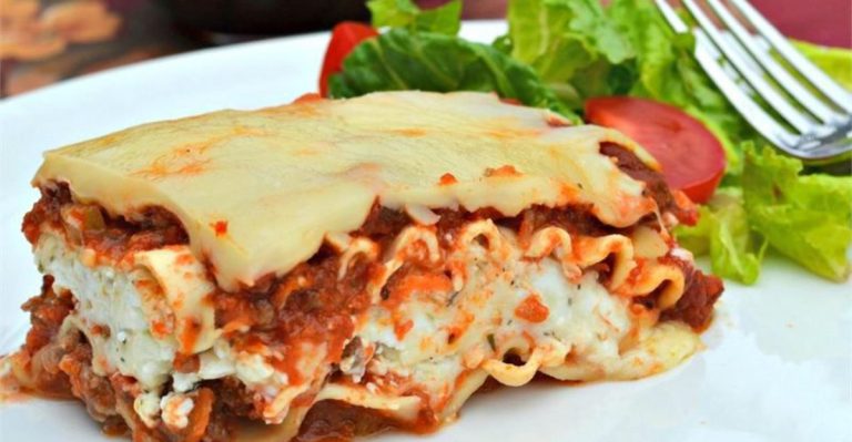 Ohio Pizza Joint Serves Lasagna So Iconic, It’s Practically Famous